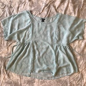 Torrid Light Blue Flowy Top Feathers size 0